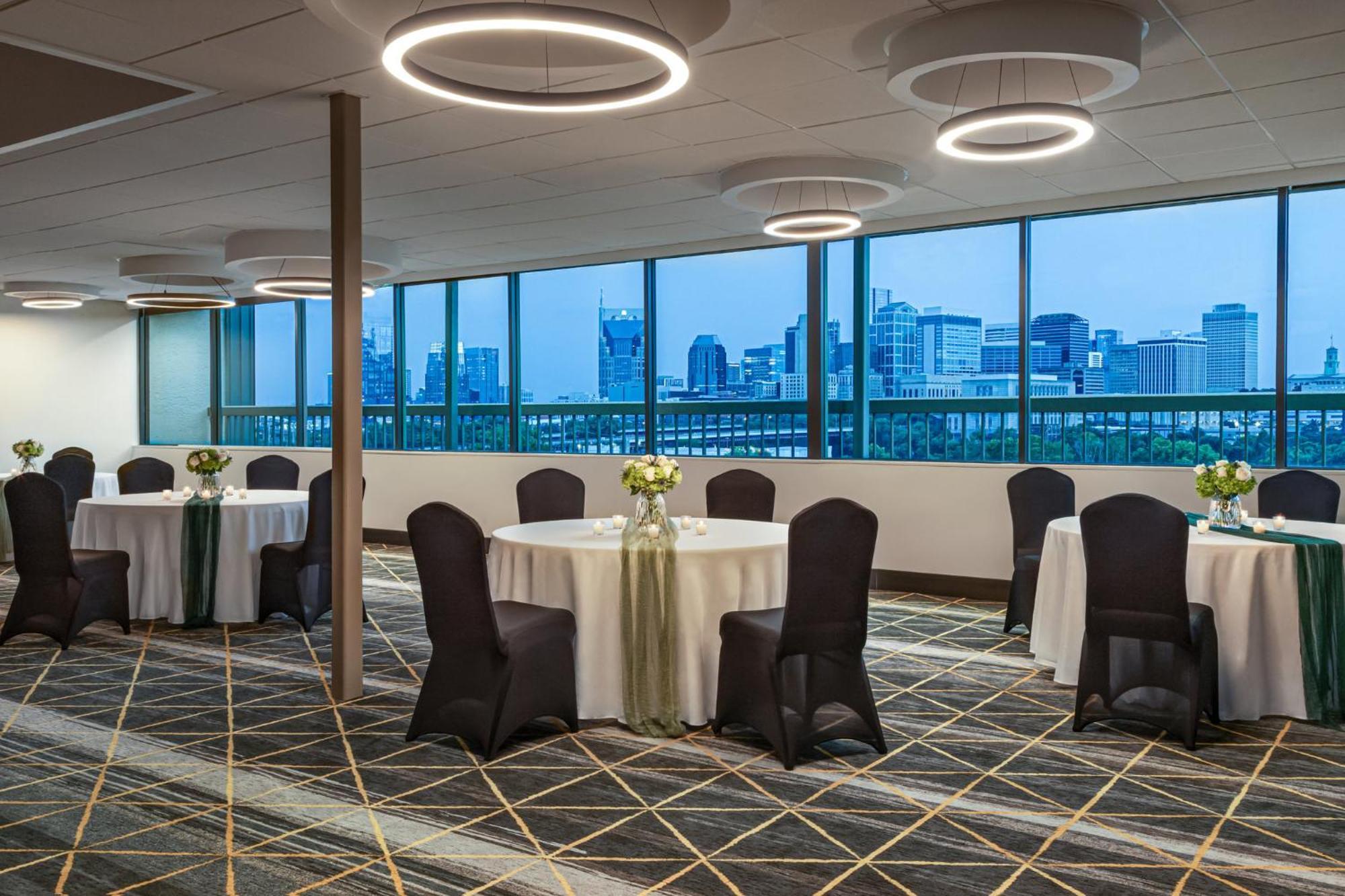 Holiday Inn Nashville Downtown - Stadium By Ihg Exterior foto